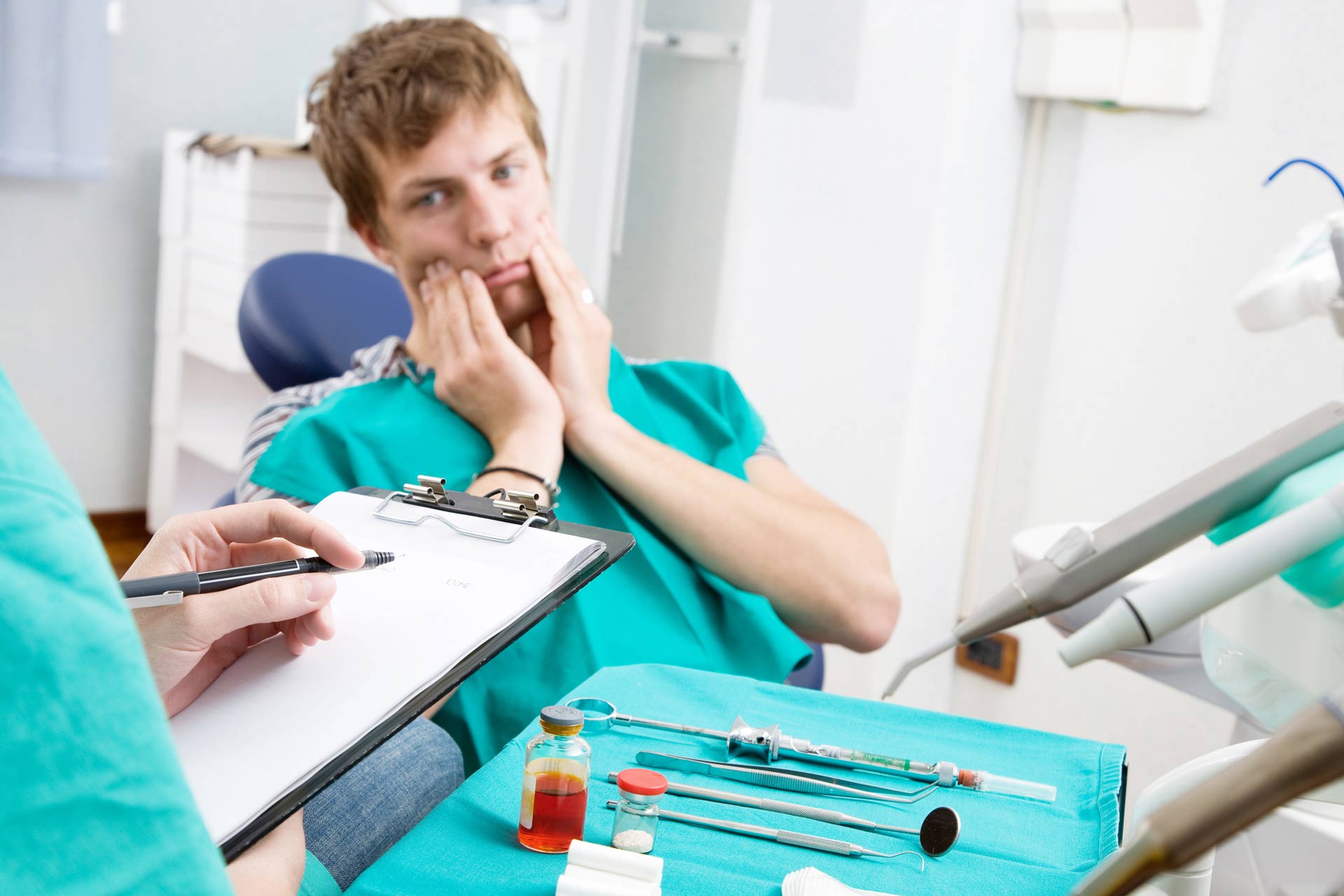 When Should I Seek Emergency Dental Care for My Toothache?