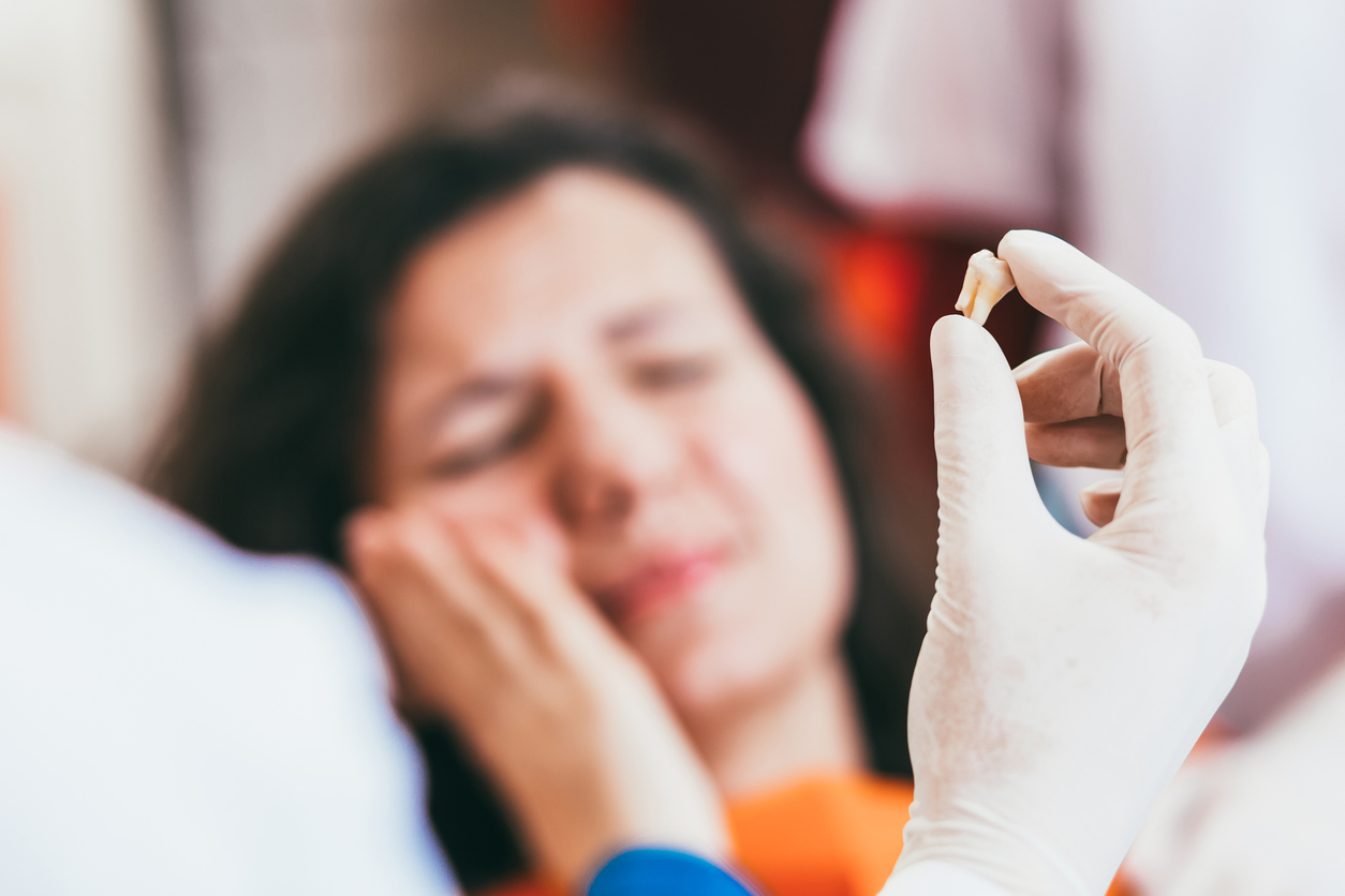 Everything To Expect When You Go For A Tooth Extraction